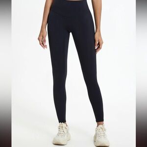 Black Leggings (Size M)